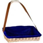 Bauchladen mit blauem Tuch