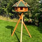 Vogelhaus mit Ständer
