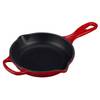 Signature kirschrot von Le Creuset