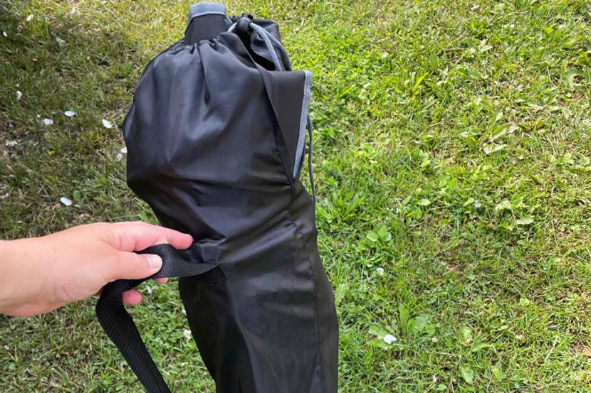 be-ge-campingstuhl-eingepackt