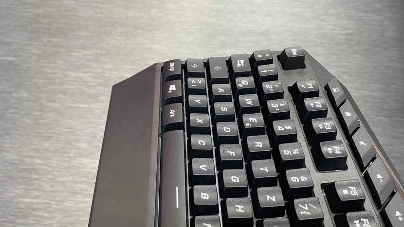 Nahaufnahme der Tasten einer getesteten Gaming-Tastatur