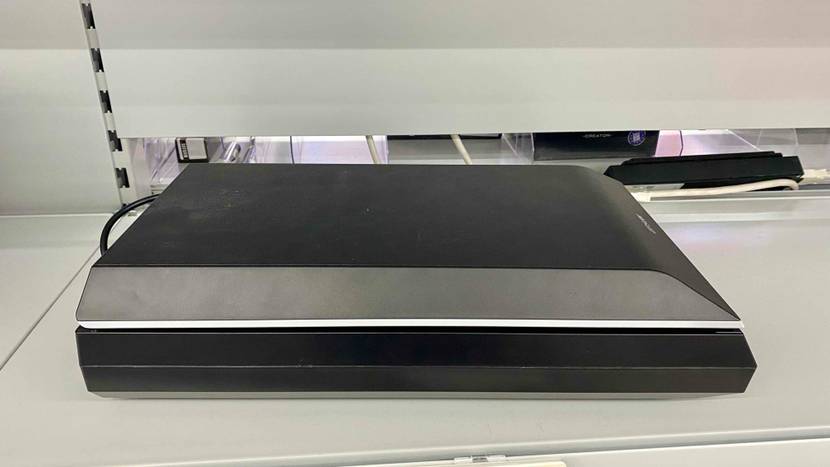 Scanner im Test: Scanner der Marke Epson ist geschlossen.