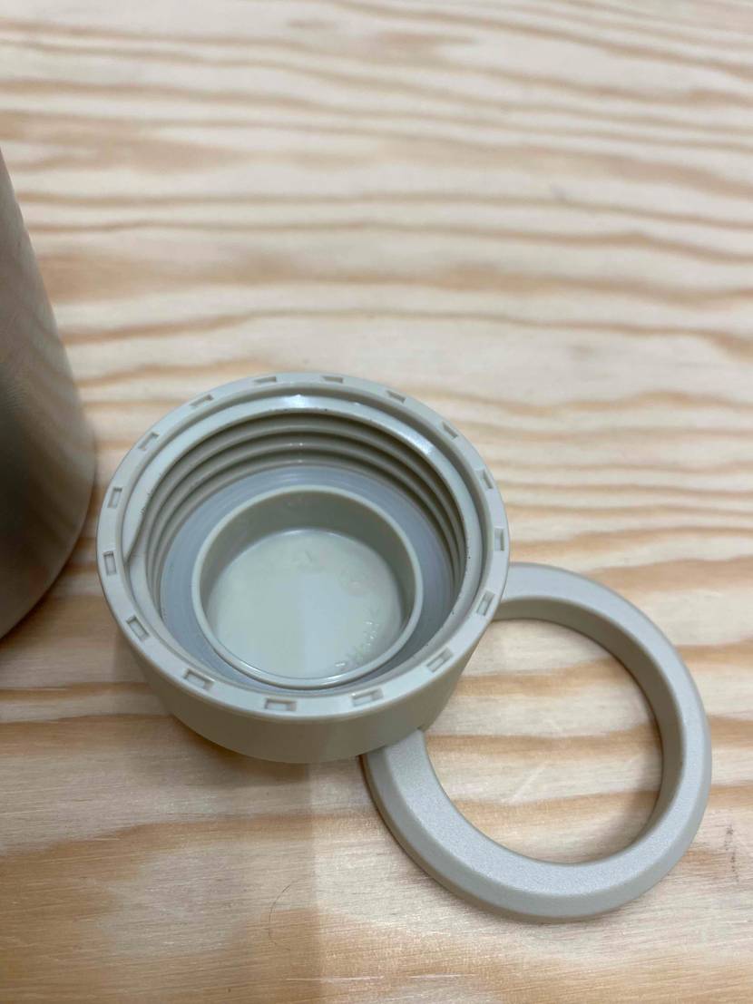 Edelstahlflasche mit Deckel und Dichtung