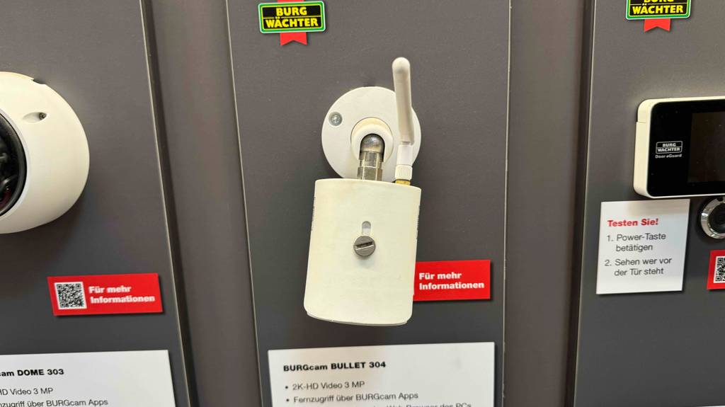 Detailansicht der Verarbeitung einer Outdoor-Kamera im Test.