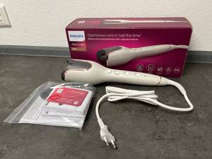 Das Modell StyleCare Prestige BHB878/00 der Marke Philips präsentiert sich besonders nutzerfreundlich und ist komfortabel zu handhaben.