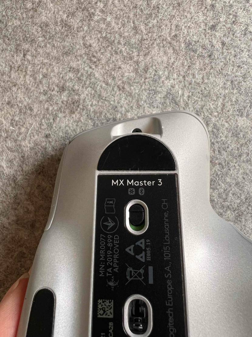 ergonomische Maus von unten