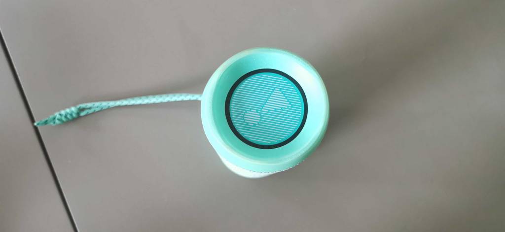 JBL Flip von der Oberseite