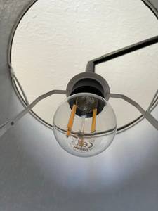 Auch für die alten Gewinde-Lampenfassungen stehen LED-Lampen zur Verfügung.