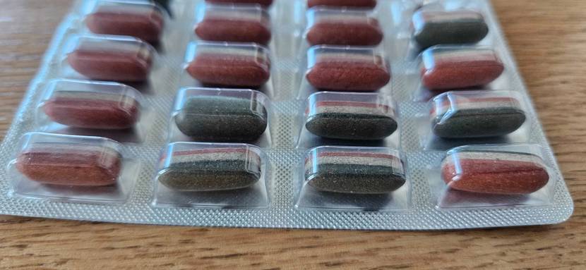 Schlafmittel getestet: Tabletten befinden sich in ihrer Verpackung.