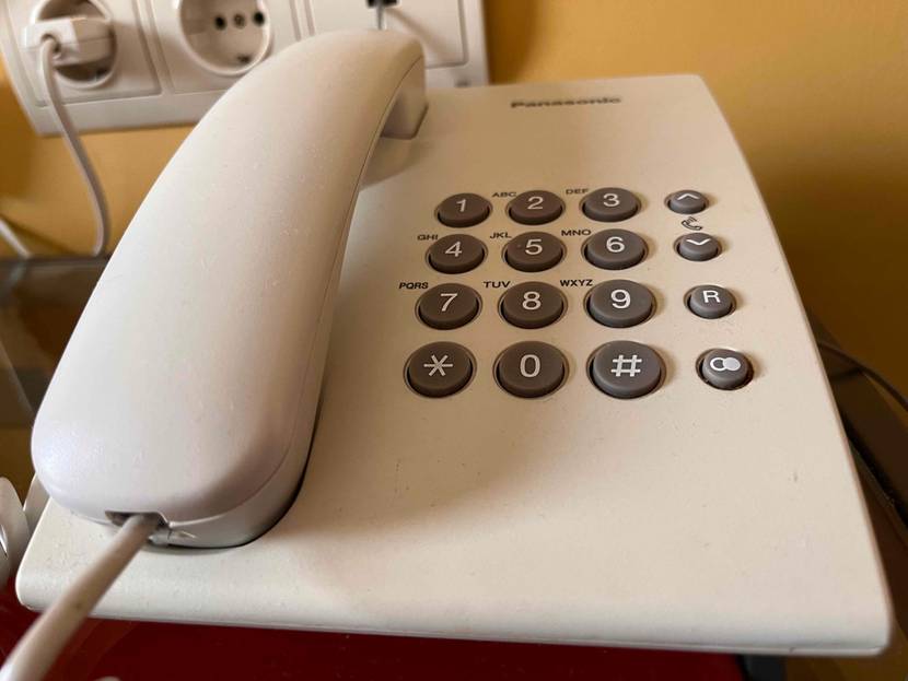 Schnurtelefone getestet: Detailansicht eines Schnurtelefons.