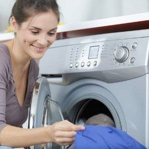 frau belaedt waschmaschine