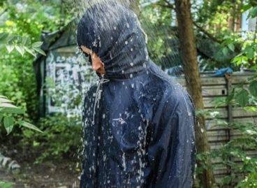Regenjacke-im-Test