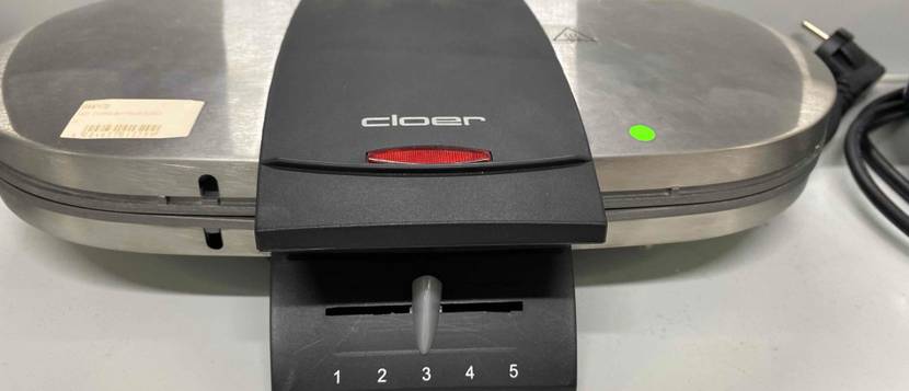 Cloer-1329-Doppelwaffeleisen.